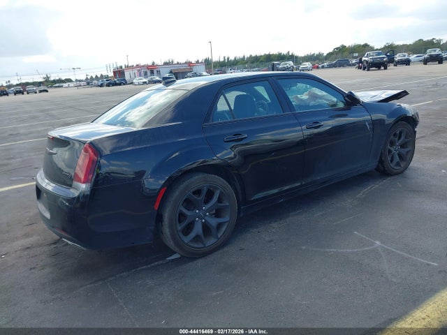 Продажа на аукционе авто 2023 Chrysler 300 300s, vin: 2C3CCABG5PH537705, номер лота: 44416469