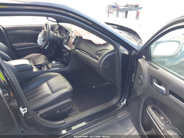 Продажа на аукционе авто 2023 Chrysler 300 300s, vin: 2C3CCABG5PH537705, номер лота: 44416469