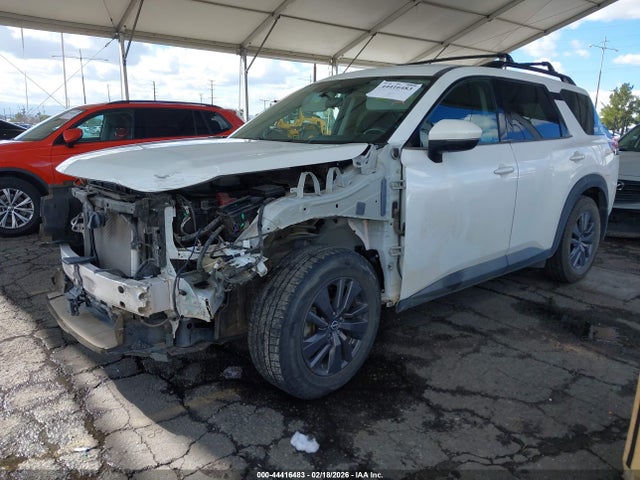 5N1DR3BA2NC249593 Nissan Pathfinder Sv 2wd