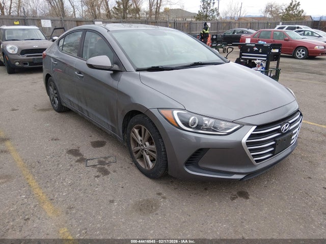 2018 5NPD84LF5JH330920 main image