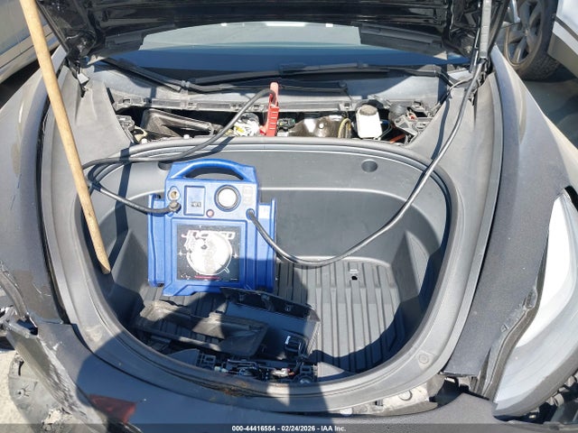 2023 TESLA MODEL 3 5YJ3E1EA9PF567518 Photo 9