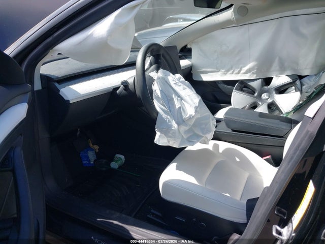 2023 TESLA MODEL 3 5YJ3E1EA9PF567518 Photo 4