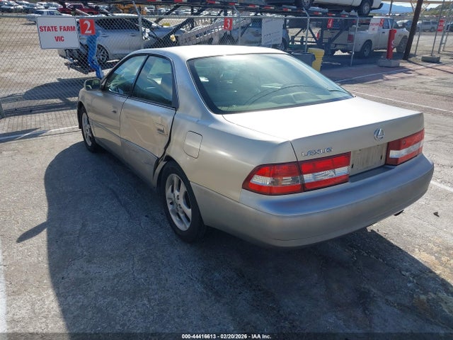 44416613 :رقم المزاد ، JT8BF28G110304507 vin ، 2001 Lexus Es 300 مزاد بيع