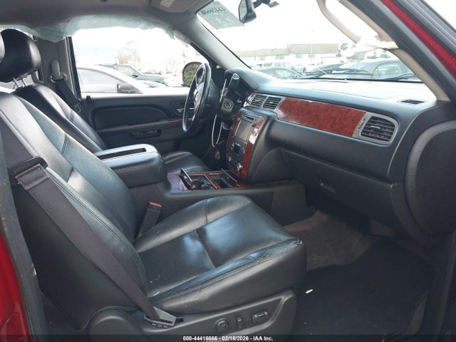 1GNSCKE09ER110592 Chevrolet Suburban 1500 Ltz