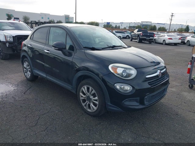 2016 FIAT 500X ZFBCFXBT6GP399173