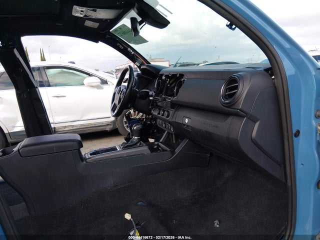 3TMAZ5CN6KM095002 Toyota Tacoma Trd Sport
