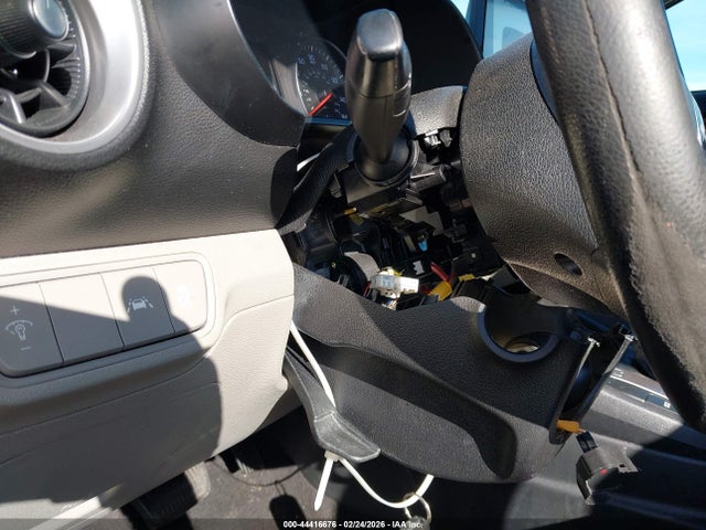 3KPF24AD1KE138329 KIA Forte Lxs