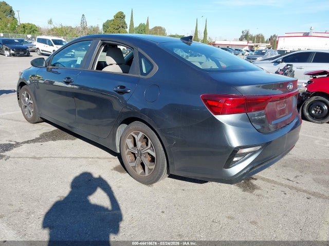 3KPF24AD1KE138329 KIA Forte Lxs
