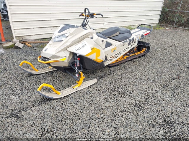 Ski-Doo Freeride 2022 2BPSVDNB4NV000146 Image 2