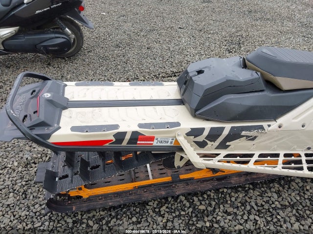 Ski-Doo Freeride 2022 2BPSVDNB4NV000146 Image 8