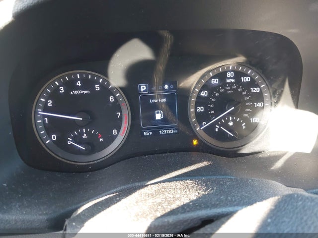 KM8J33A49HU297655 Hyundai TUCSON SE
