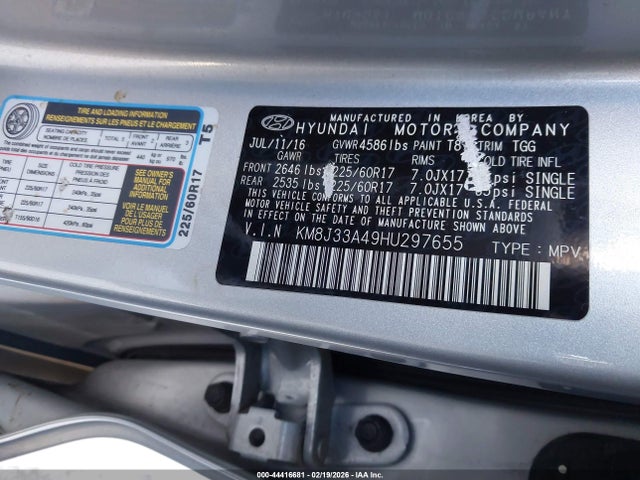 KM8J33A49HU297655 Hyundai TUCSON SE