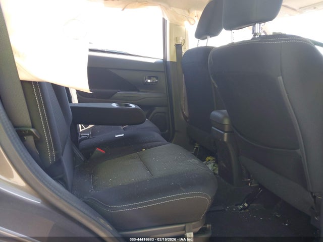 2017 MITSUBISHI OUTLANDER JA4AD3A3XHZ066804 Photo 7