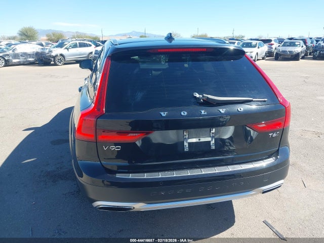 YV4A22NL7H1007303 Volvo V90 Cross Country T6