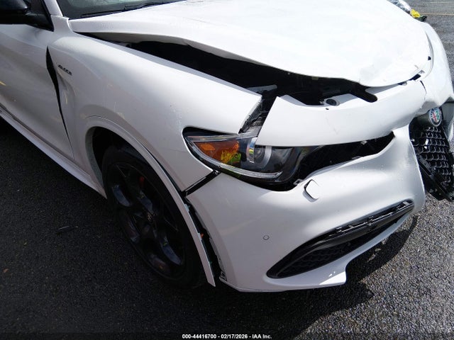 ZASPAKBN9N7D43640 Alfa Romeo Stelvio Veloce Ti Awd