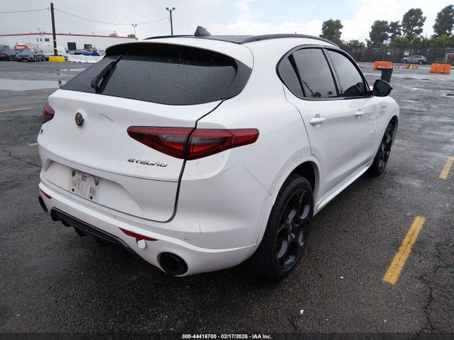 2022 ALFA ROMEO STELVIO ZASPAKBN9N7D43640 Photo 3