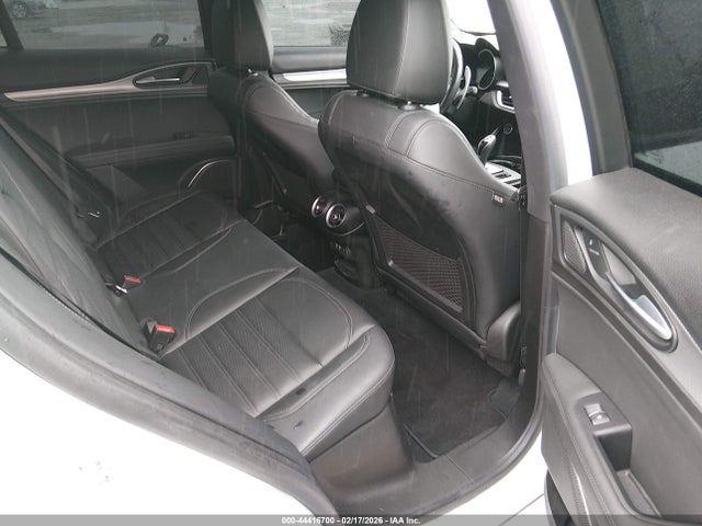 2022 ALFA ROMEO STELVIO ZASPAKBN9N7D43640 Photo 7