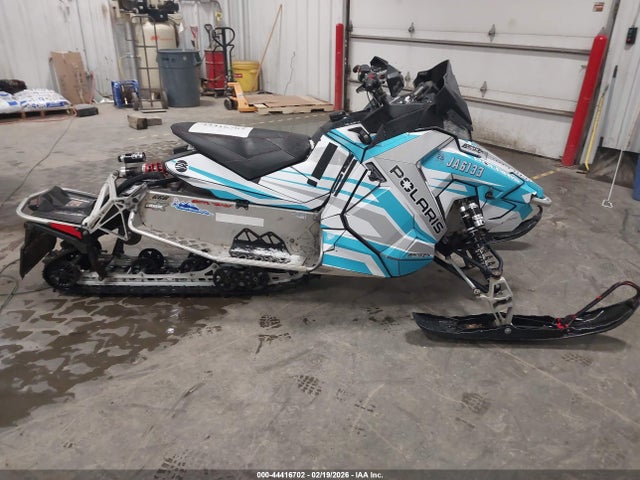 Polaris Snowmobile 2015 SN1DS6PS2FC544378 Image 5