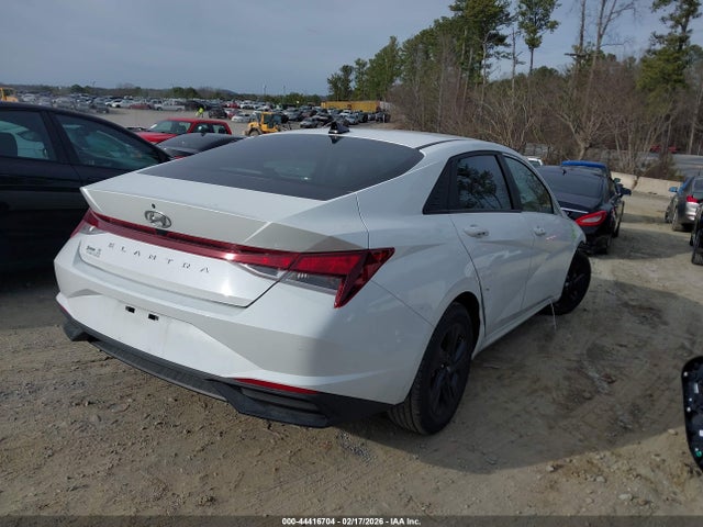 Продаж на аукціоні авто 2022 Hyundai Elantra Sel, vin: 5NPLM4AG2NH063955, номер лоту: 44416704