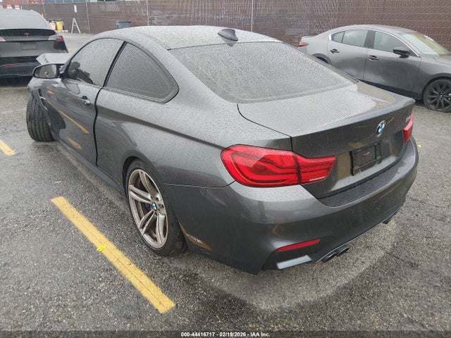 2018 BMW M4 WBS4Y9C55JAC86263 Photo 2