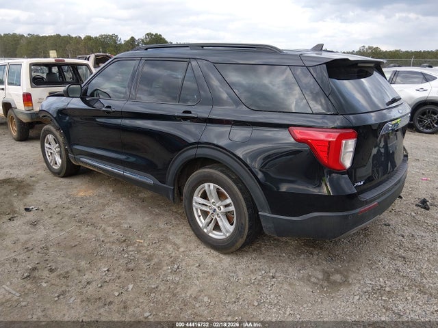 2022 FORD EXPLORER 1FMSK7DH3NGC10467 Photo 2