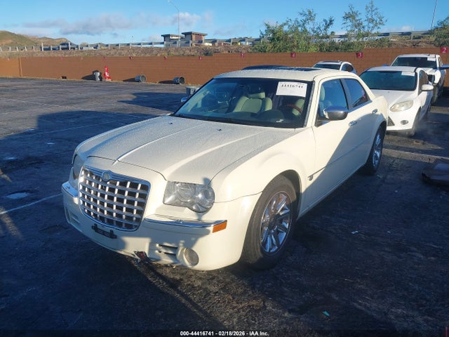 Продажа на аукционе авто 2006 Chrysler 300c, vin: 2C3KA63HX6H356944, номер лота: 44416741