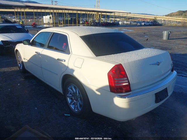 Продажа на аукционе авто 2006 Chrysler 300c, vin: 2C3KA63HX6H356944, номер лота: 44416741