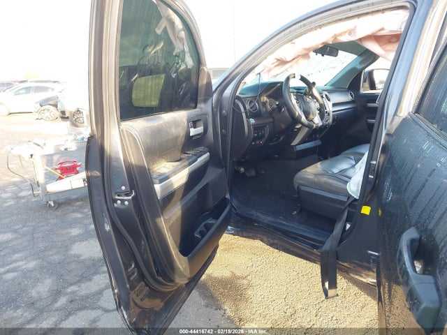 5TFEY5F17GX205070 Toyota Tundra Sr5 5.7l V8