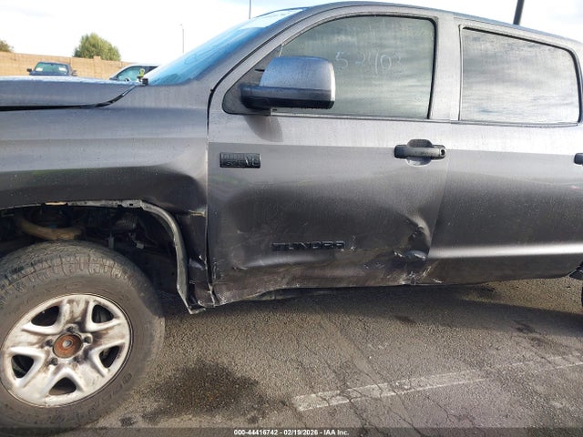 5TFEY5F17GX205070 Toyota Tundra Sr5 5.7l V8