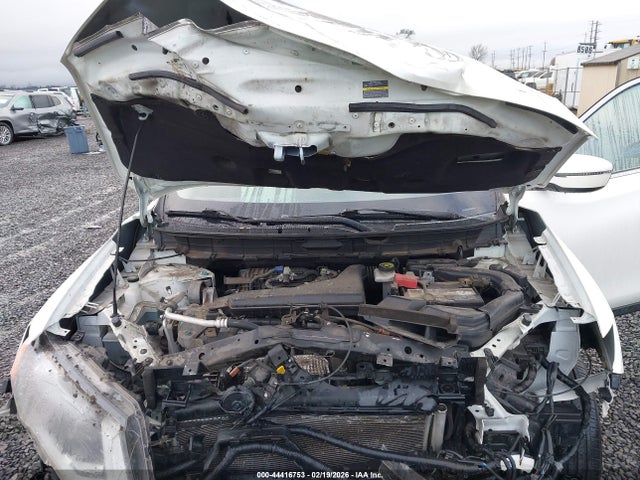 JN8AT2MV7HW002824 Nissan ROGUE SV