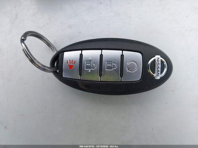 JN8AT2MV7HW002824 Nissan ROGUE SV
