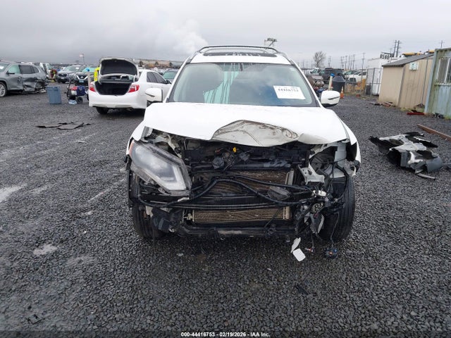 JN8AT2MV7HW002824 Nissan ROGUE SV