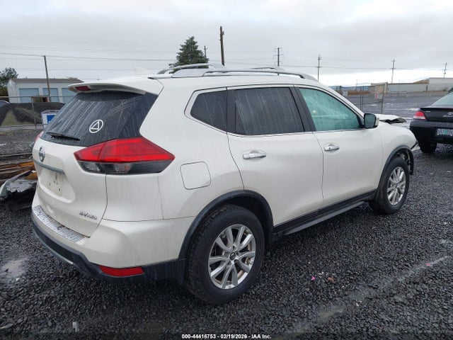 JN8AT2MV7HW002824 Nissan ROGUE SV