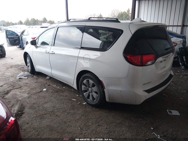 44416755 :رقم المزاد ، 2C4RC1N79JR358926 vin ، 2018 Chrysler Pacifica Hybrid Limited مزاد بيع