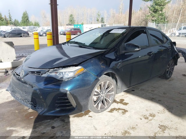 Toyota COROLLA SE 2018 5YFBURHE4JP750610 Image 2