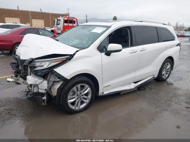 5TDZRKEC7MS009776 Toyota Sienna Limited