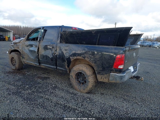 2013 RAM 1500 1C6RR7GT6DS645100 Photo 2