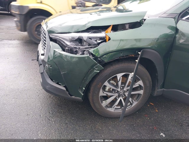 44416781 :رقم المزاد ، 7MUDAAAG5RV074126 vin ، 2024 Toyota Corolla Cross Xle مزاد بيع