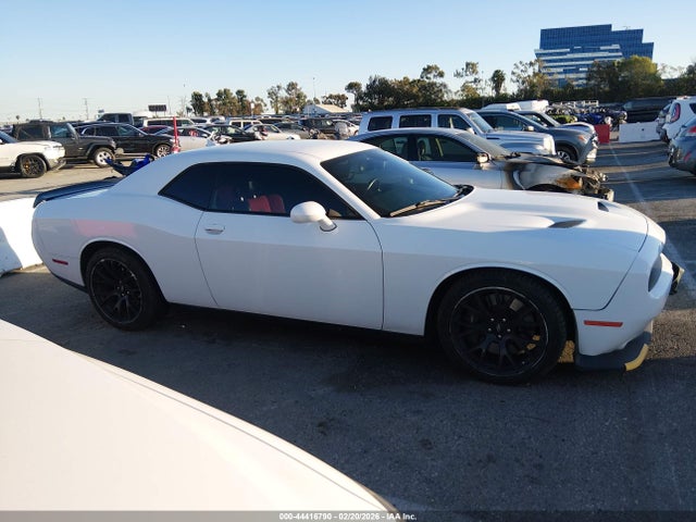 2C3CDZFJ0KH552221 Dodge Challenger R/t Scat Pack