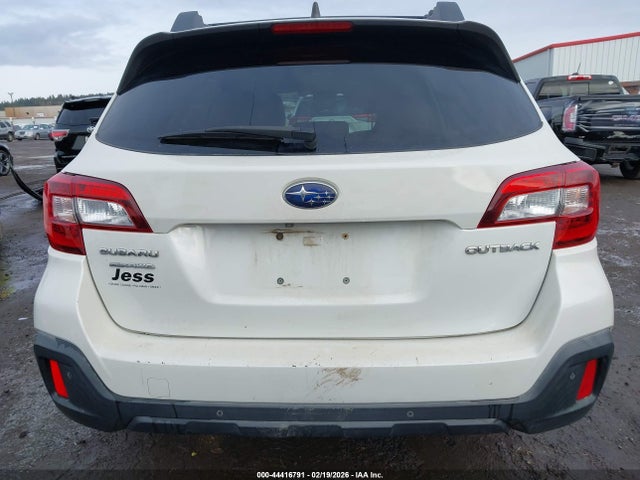 Subaru Outback 2.5i Limited 2018 4S4BSANC2J3297571 Image 16