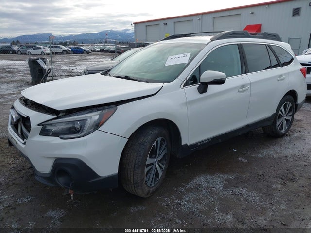 Subaru Outback 2.5i Limited 2018 4S4BSANC2J3297571 Image 2
