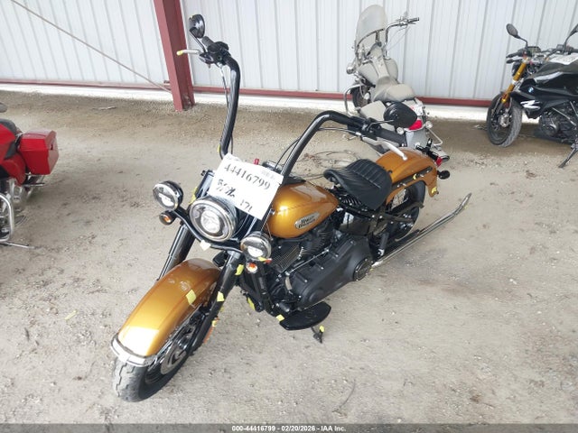 2023 HARLEY-DAVIDSON FLHCS 1HD1YBK23PB040335 Photo 1