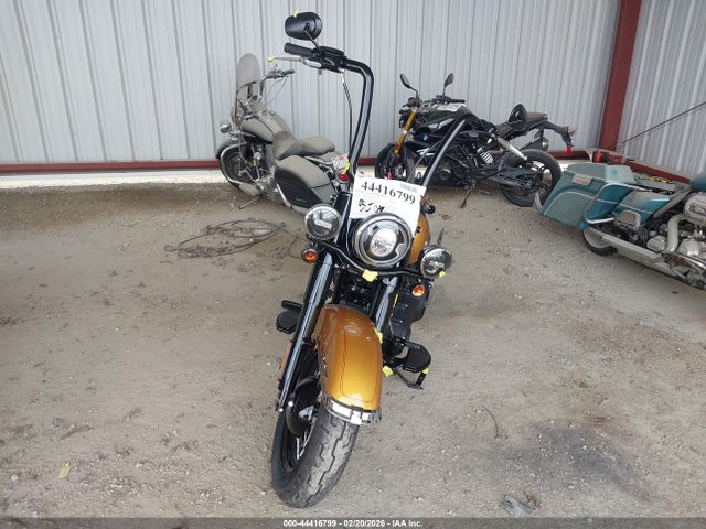 2023 HARLEY-DAVIDSON FLHCS 1HD1YBK23PB040335 Photo 4
