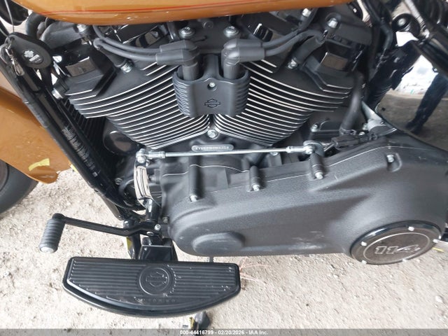 2023 HARLEY-DAVIDSON FLHCS 1HD1YBK23PB040335 Photo 8