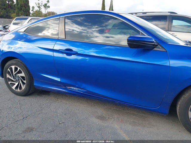 Honda Civic Lx-p 2018 2HGFC4B01JH307441 Image 17