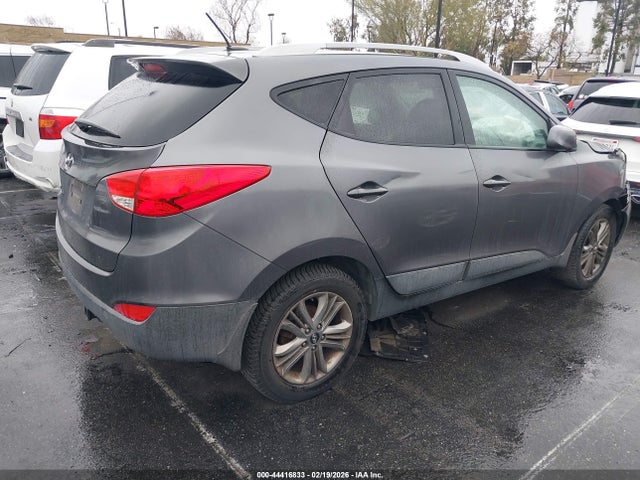 KM8JU3AG8EU873027 Hyundai TUCSON SE