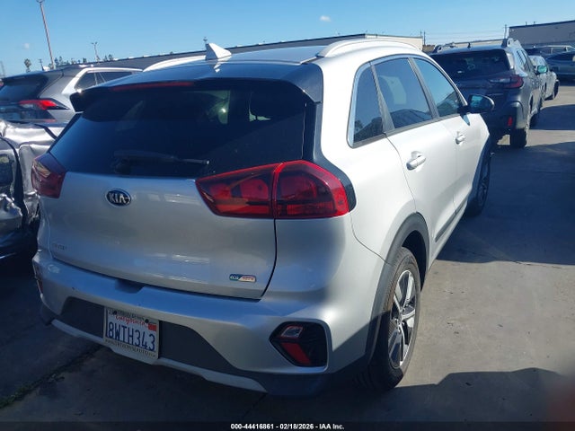 KNDCB3LC8M5464581 KIA Niro Lxs