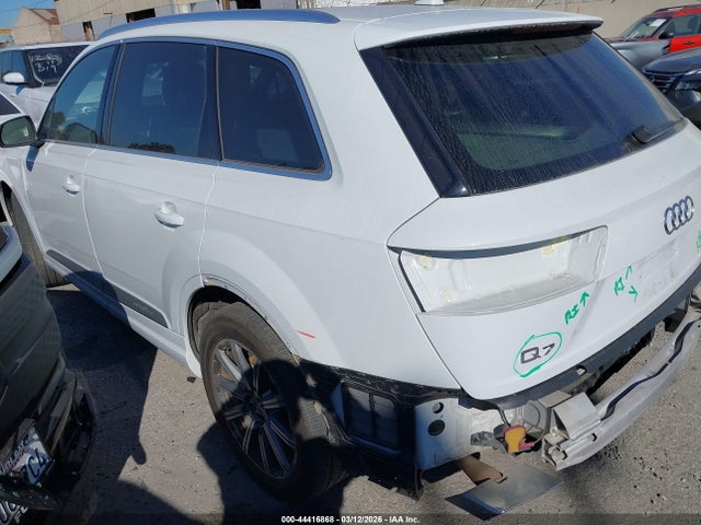 2017 AUDI Q7 WA1LHAF77HD053552 Photo 2