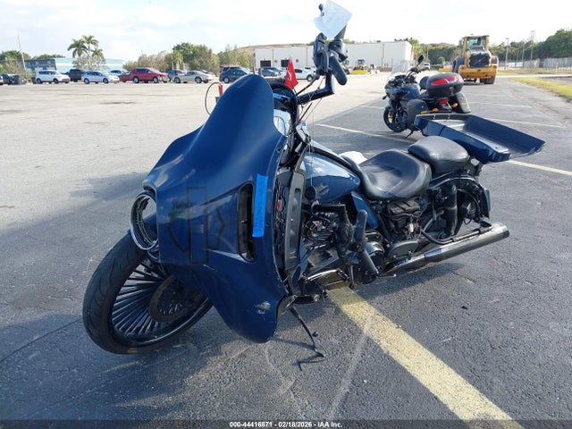2019 HARLEY-DAVIDSON FLHXS 1HD1KRP16KB613988 Photo 1