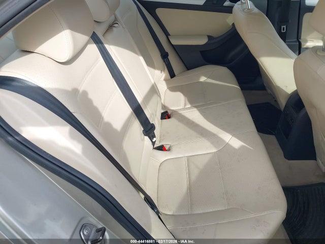 3VWD17AJ0EM219640 Volkswagen Jetta 1.8t Se